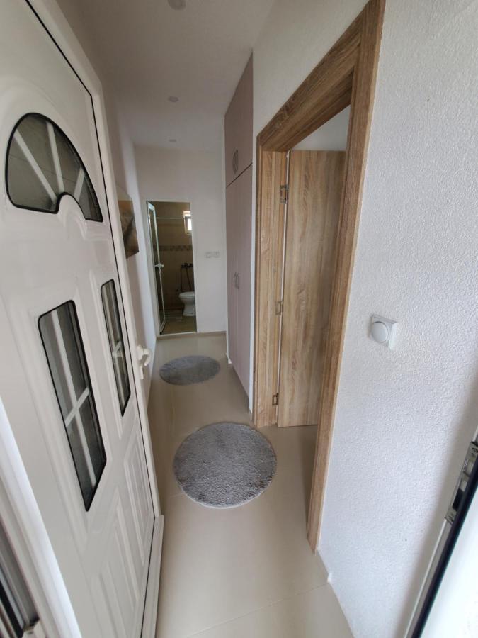 Apartmani Liki Ulcinj Esterno foto