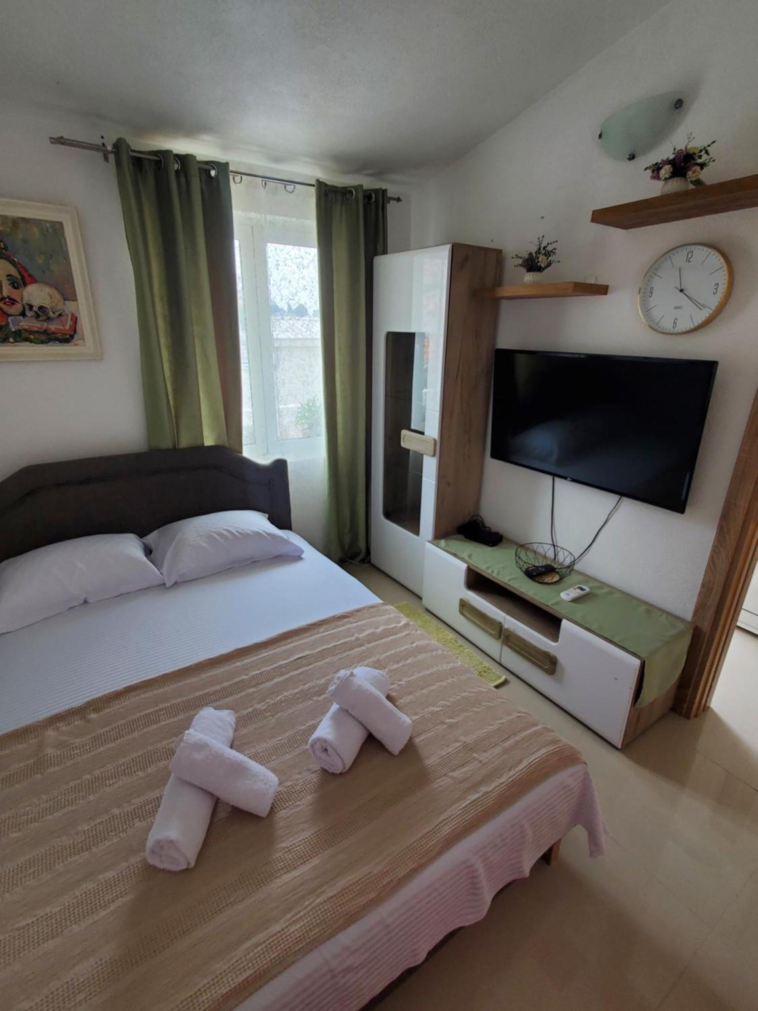 Apartmani Liki Ulcinj Esterno foto
